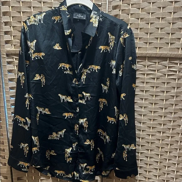 Milk & Honey s Black Tiger Print Button-Up Shirt - Picture 1 of 6